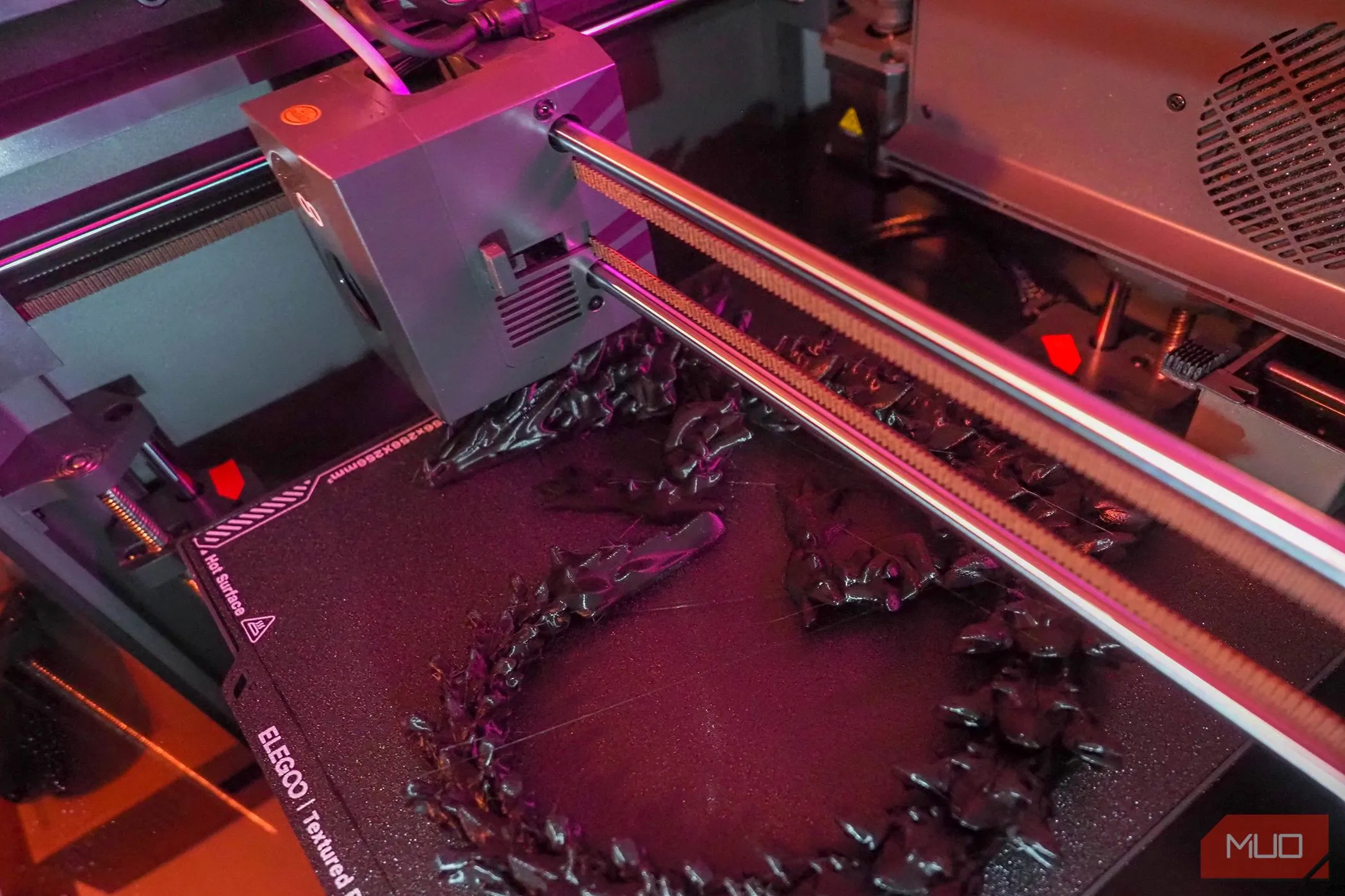 Bản in 3D hình rồng chi tiết được tạo ra bởi máy in Elegoo Centauri Carbon