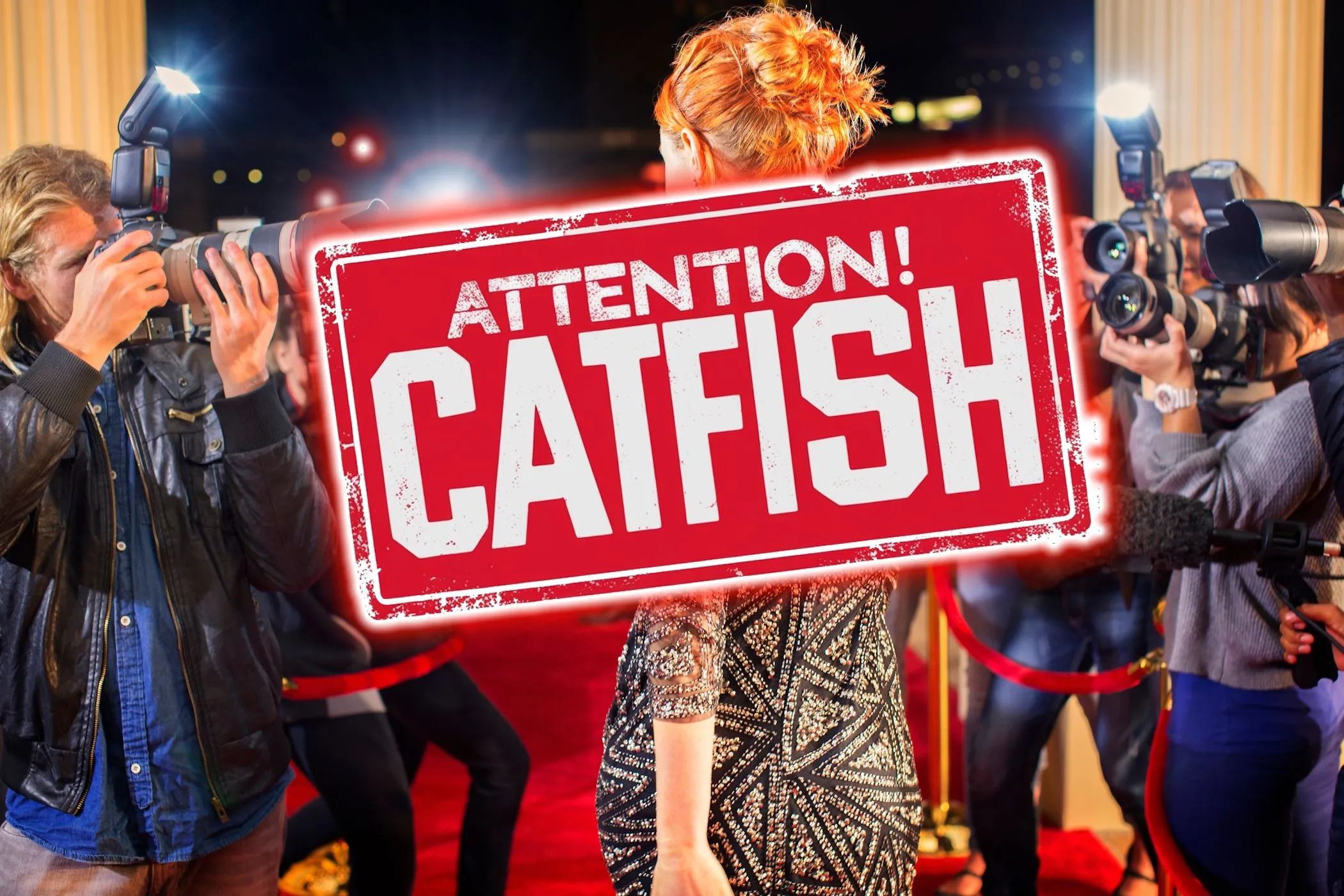 Biển báo chú ý lừa đảo Catfishing nổi bật với nền hình người nổi tiếng và paparazzi