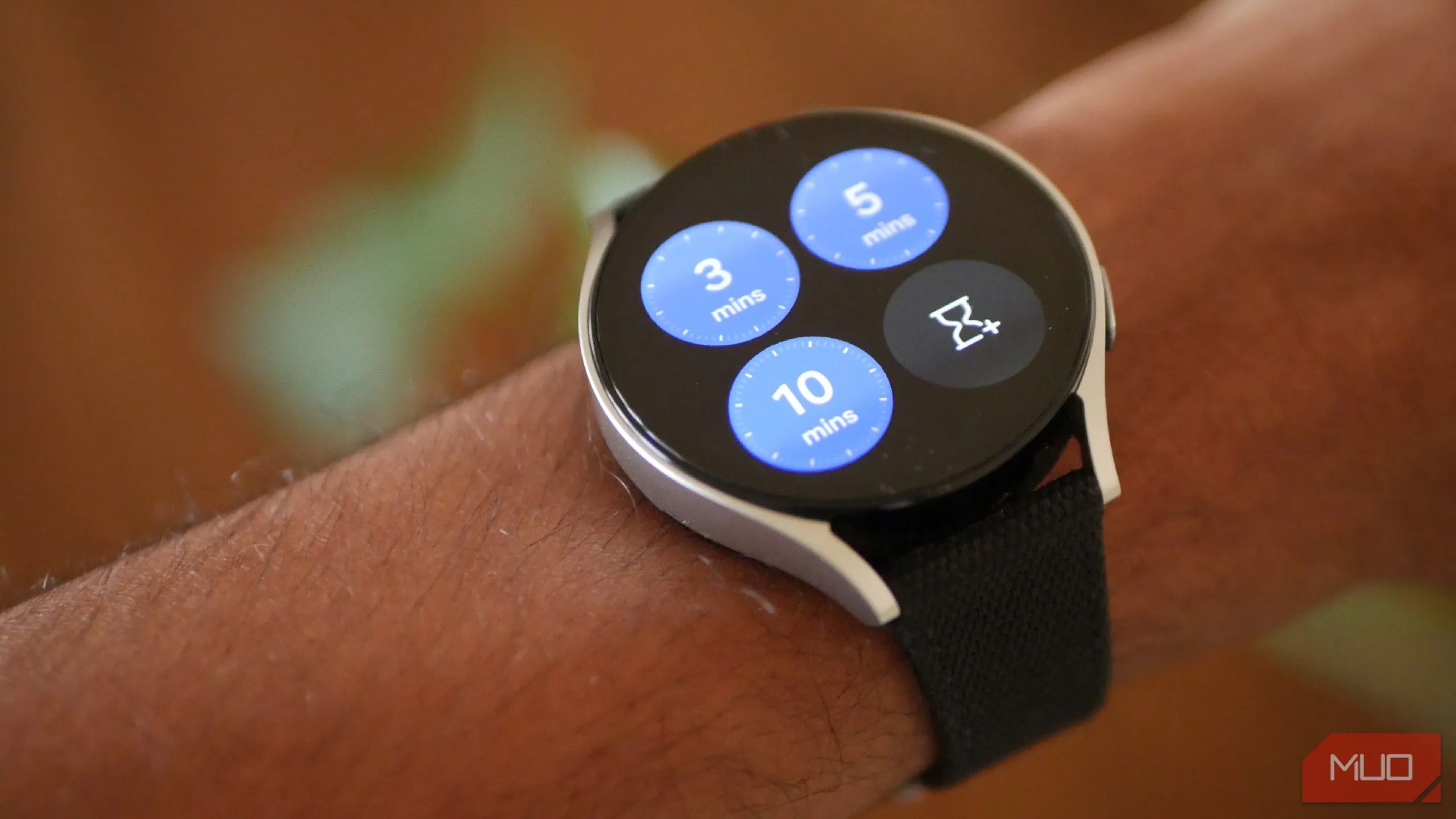 Các cài đặt hẹn giờ sẵn có trên ứng dụng Đồng hồ của Galaxy Watch 6, hỗ trợ quản lý thời gian nghỉ ngơi hiệu quả.