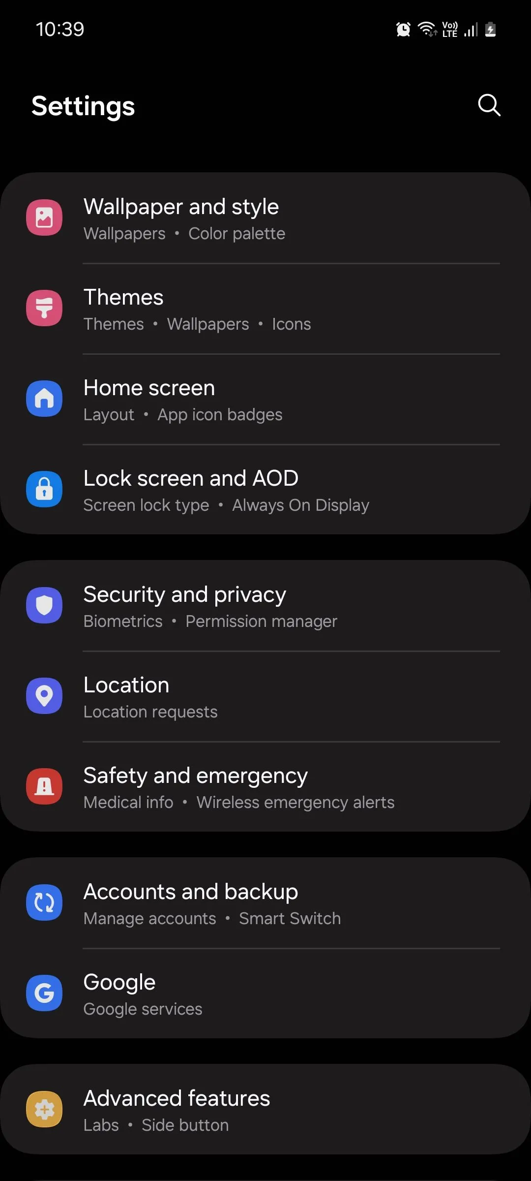 Cài đặt thiết bị Samsung One UI 6.1 hiển thị tùy chọn Nút cạnh
