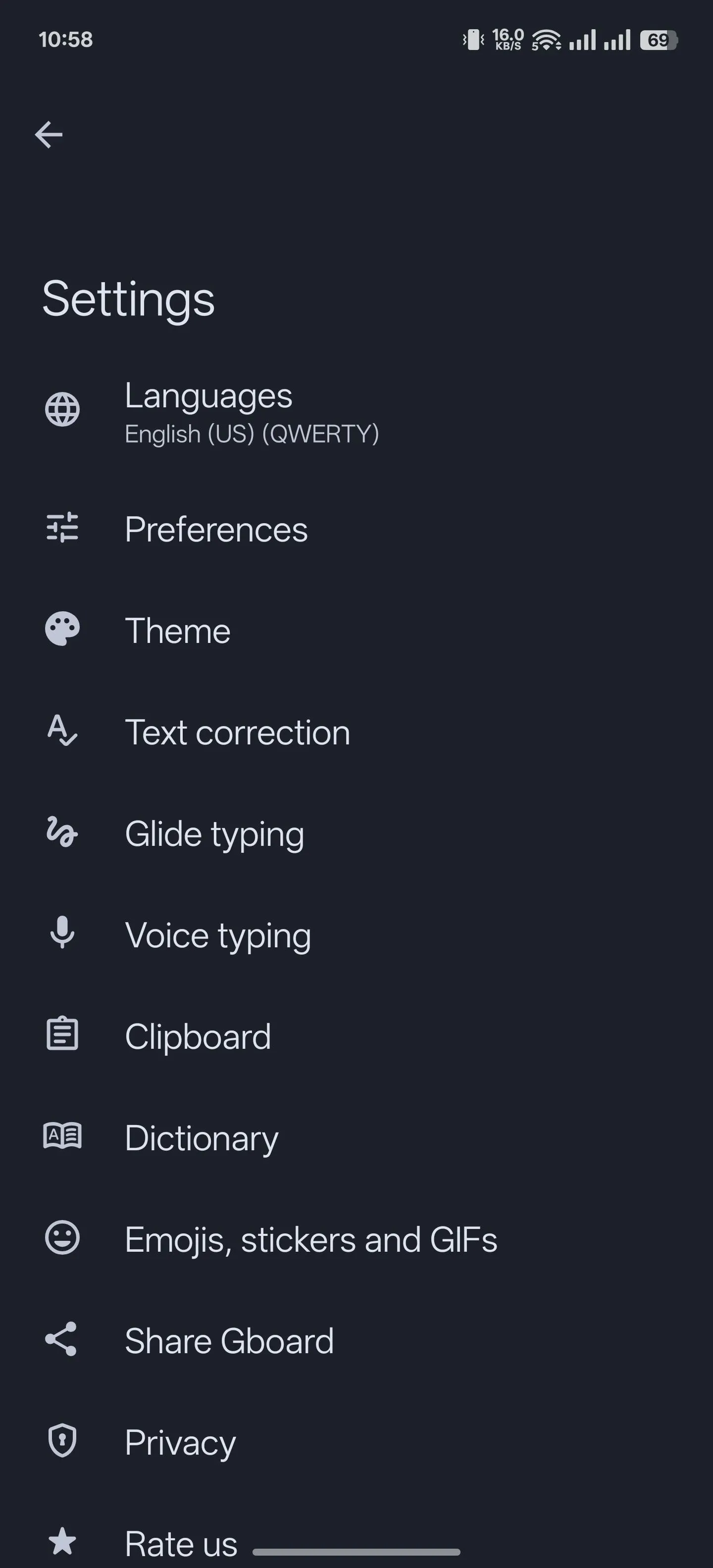 Chọn mục &quot;Clipboard&quot; (Bộ nhớ tạm) trong phần cài đặt của Gboard.