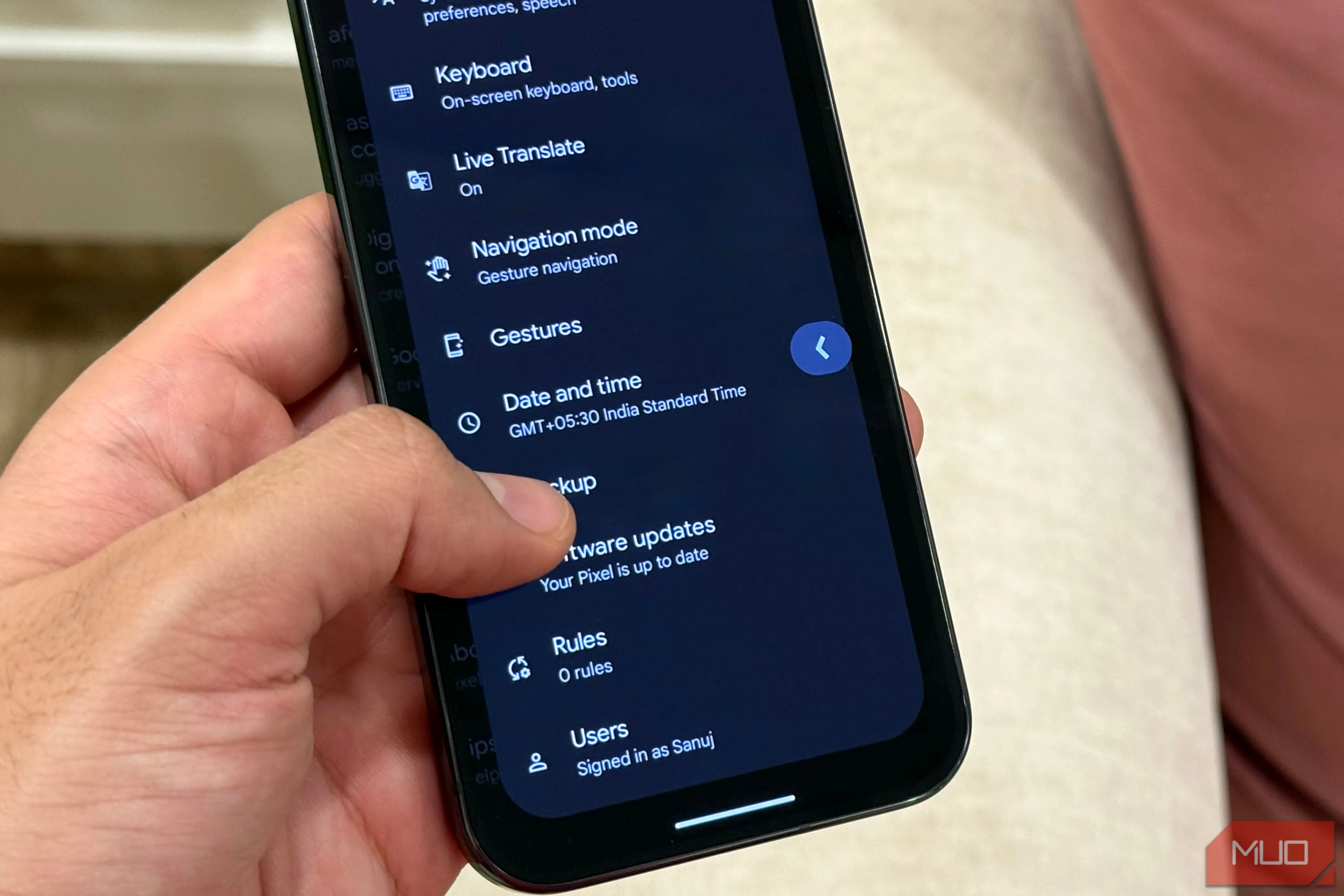 Cử chỉ quay lại trên hệ điều hành Android