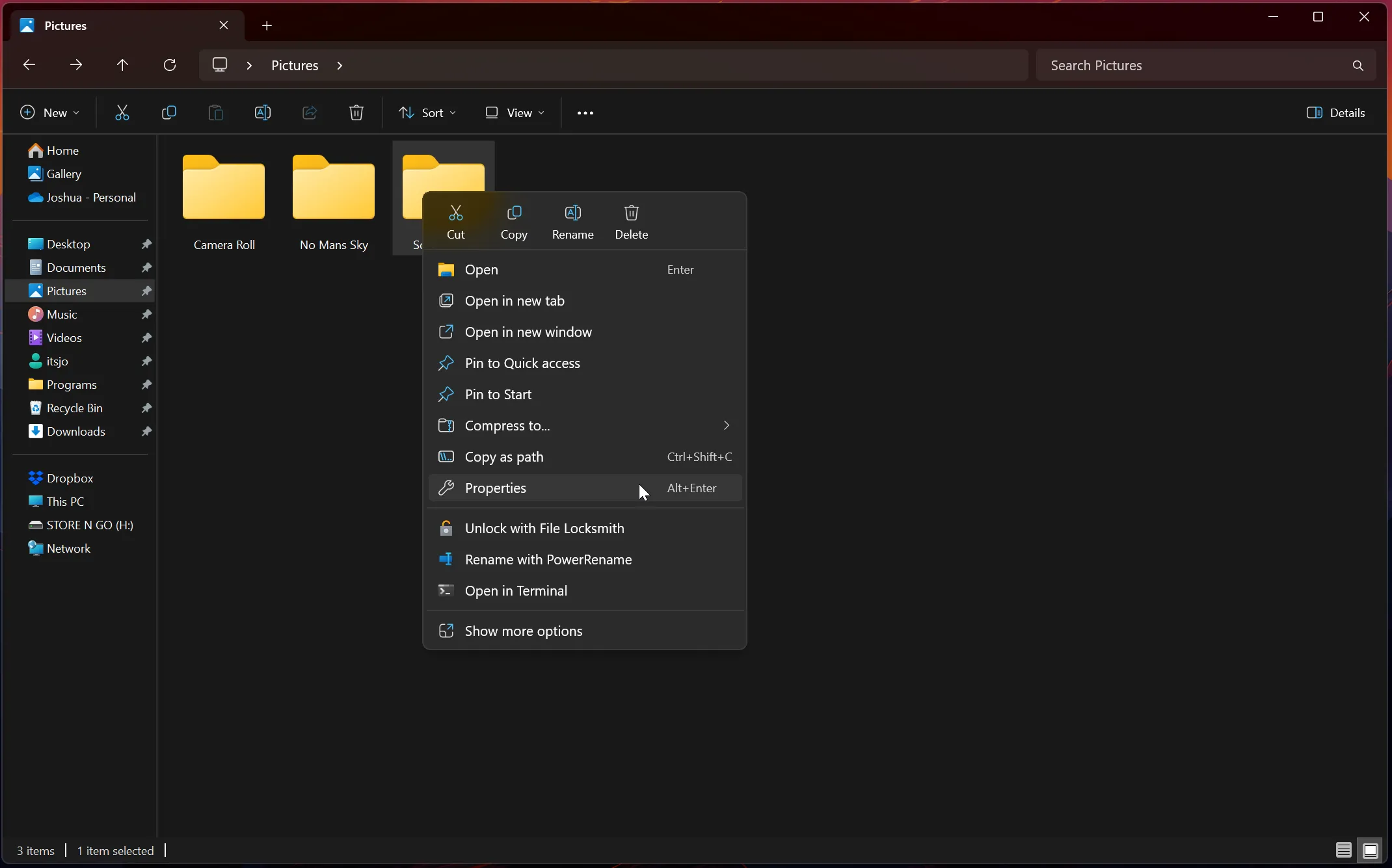 Cửa sổ File Explorer hiển thị tùy chọn Properties khi chuột phải vào thư mục Screenshots trong Windows