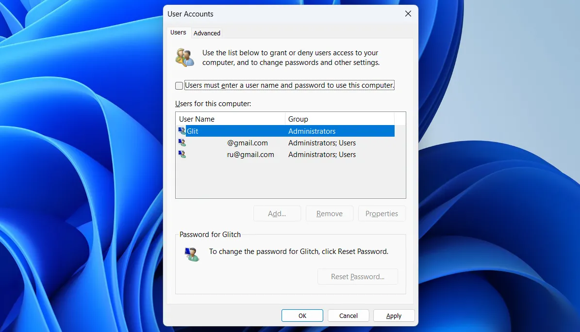 Cửa sổ Tài khoản Người dùng (User Accounts) trên Windows 11