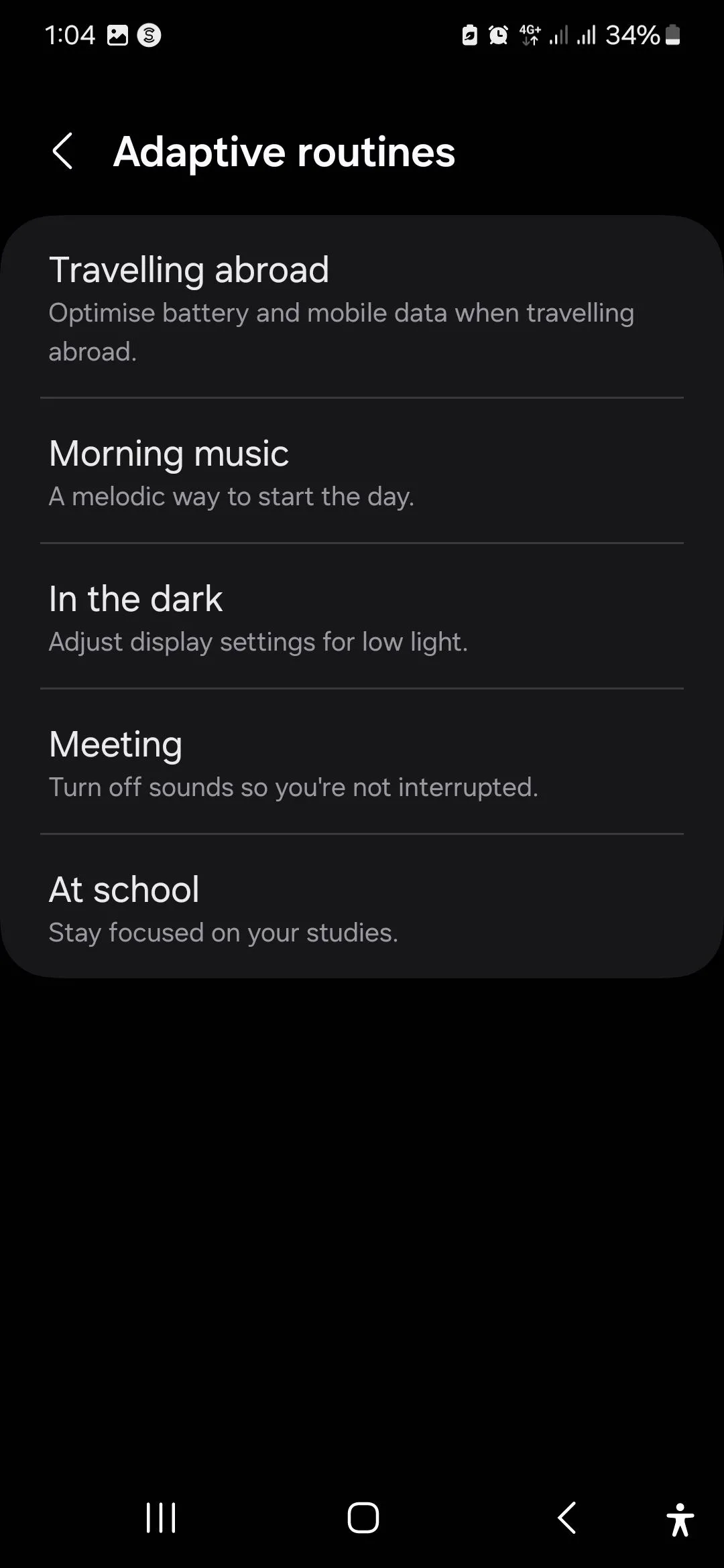 Danh sách các quy trình thích ứng (Adaptive routines) có sẵn trong ứng dụng Samsung Modes &amp; Routines.