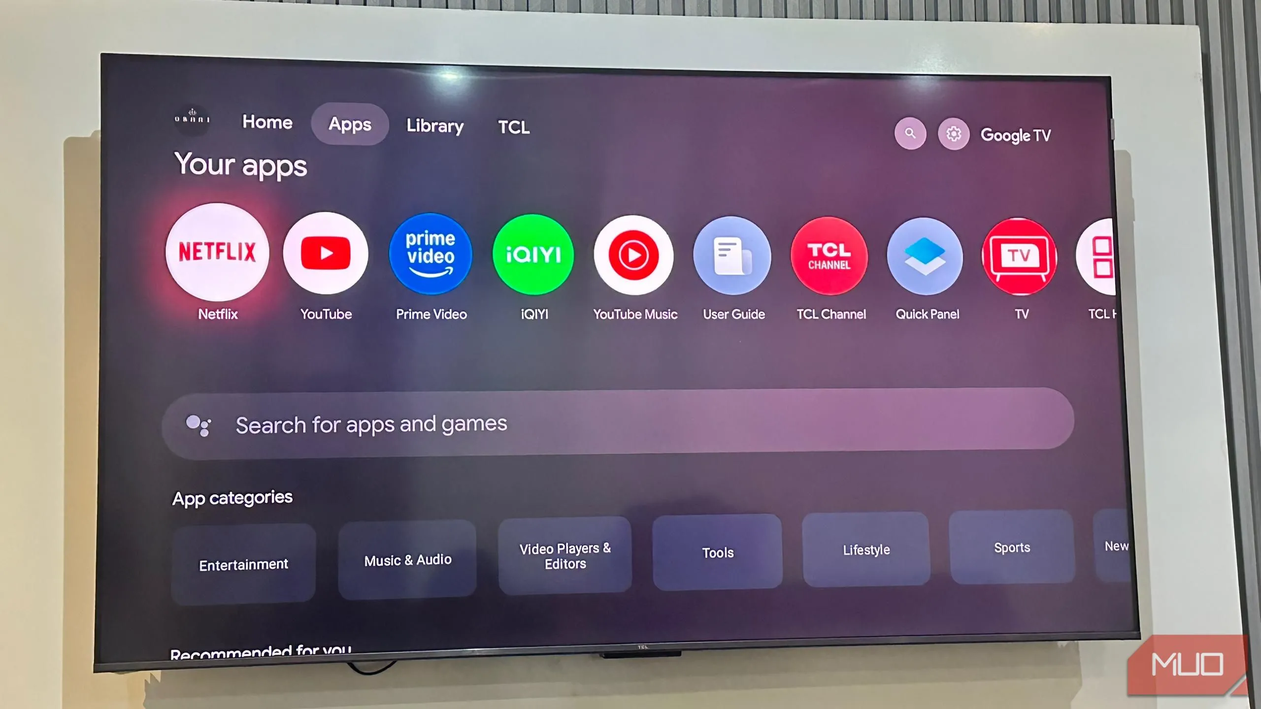 Danh sách ứng dụng trên Smart TV Hisense, minh họa sự xuất hiện của các ứng dụng lạ do malware cài đặt