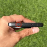 Điểm cảm biến hồng ngoại nằm dọc cạnh trên của một chiếc OnePlus 13.