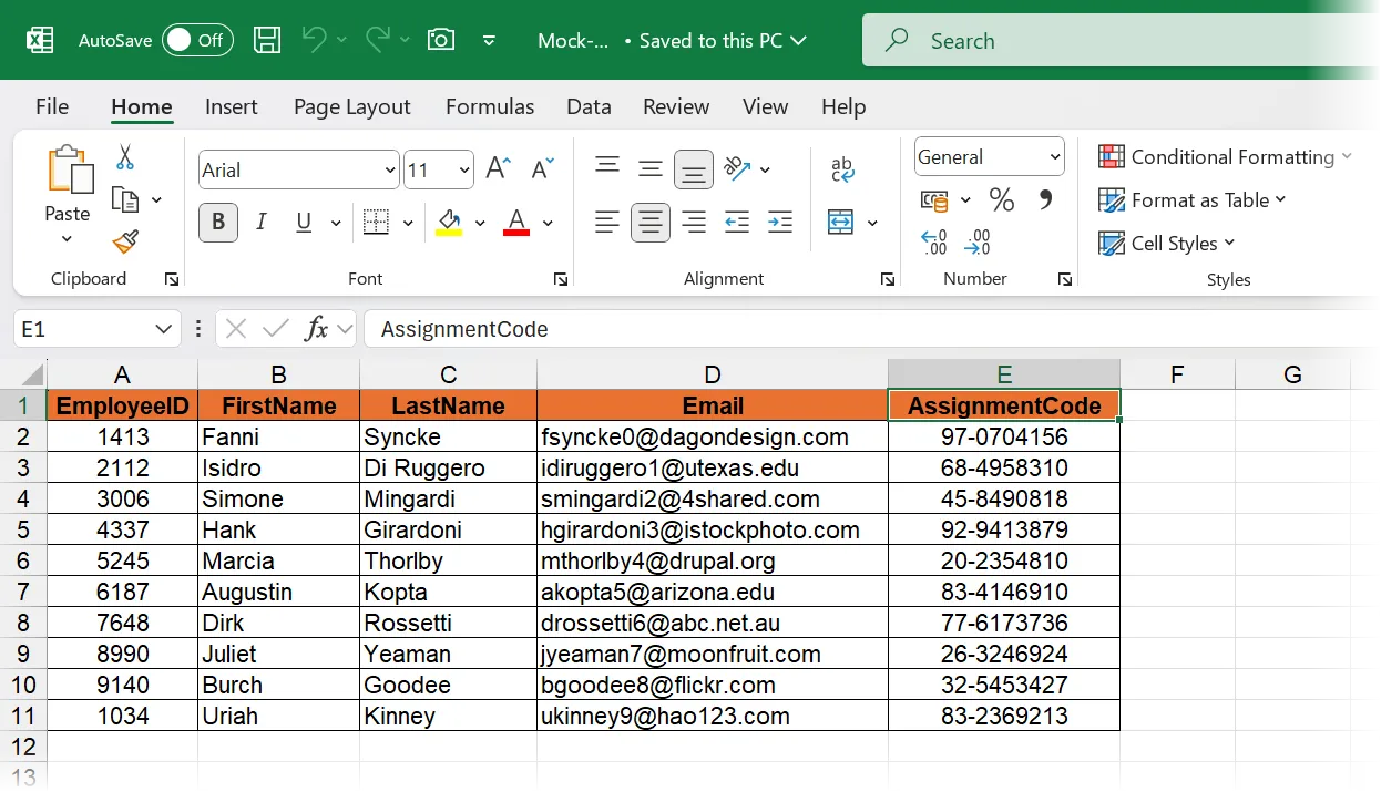 Dữ liệu Excel mẫu được tổ chức rõ ràng cho quá trình Mail Merge