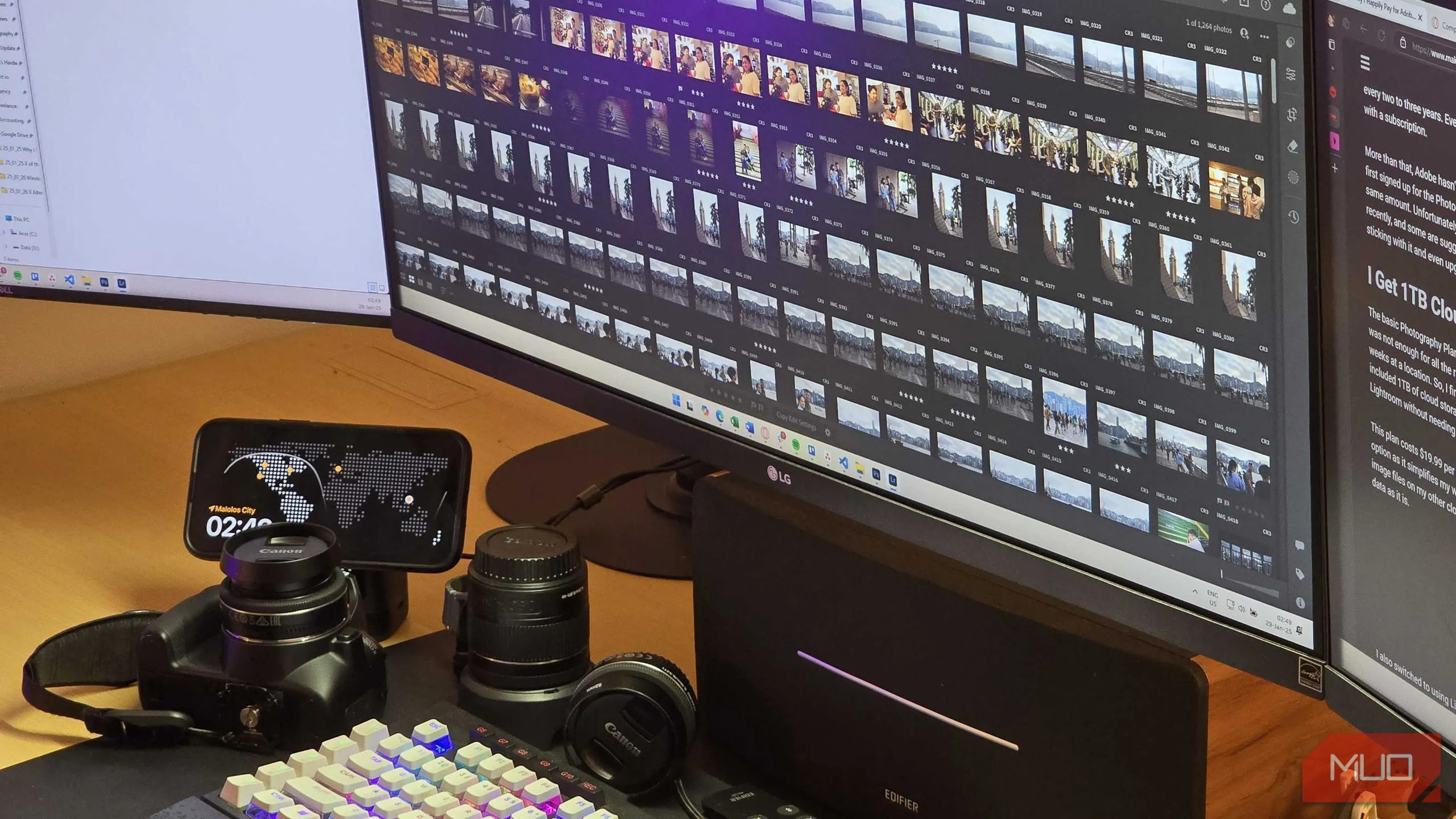Giao diện Adobe Lightroom hiển thị thư viện ảnh lớn, tối ưu cho lưu trữ đám mây 1TB và chỉnh sửa ảnh chuyên nghiệp.