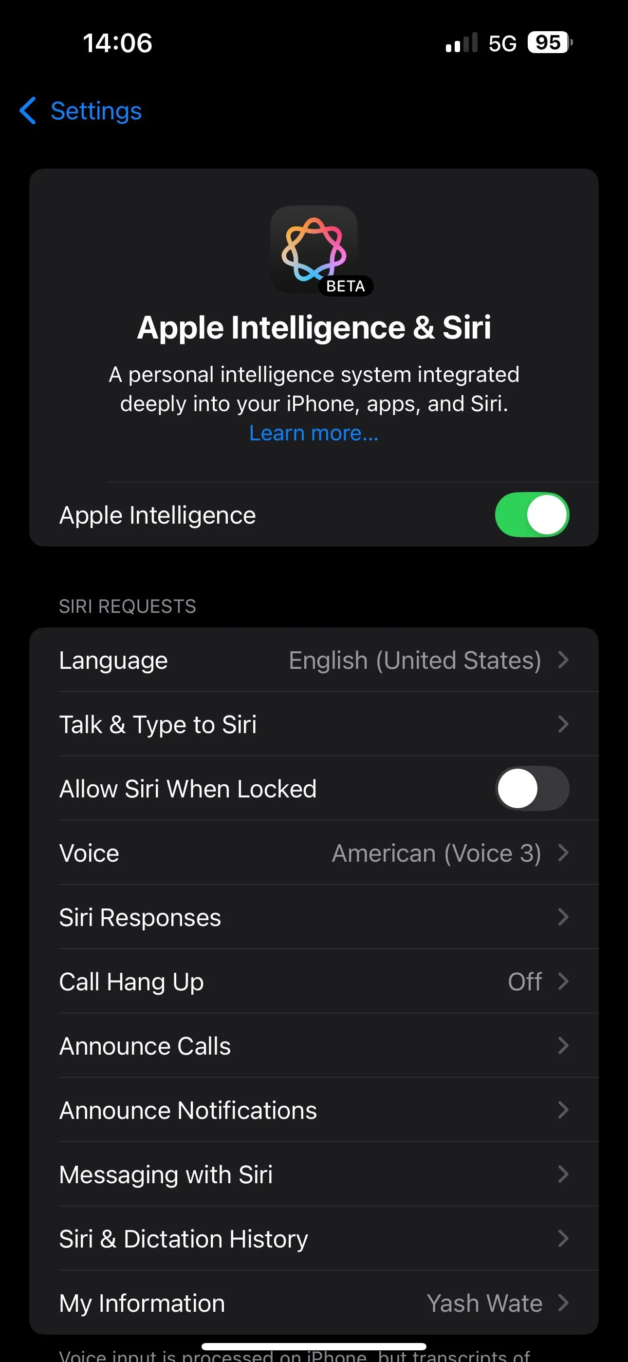 Giao diện cài đặt Apple Intelligence & Siri trên iPhone, nơi bật tính năng Gõ cho Siri.