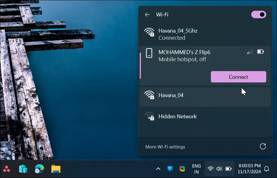 Giao diện cài đặt nhanh Windows 11 hiển thị tùy chọn bật Điểm truy cập tức thì từ điện thoại Samsung