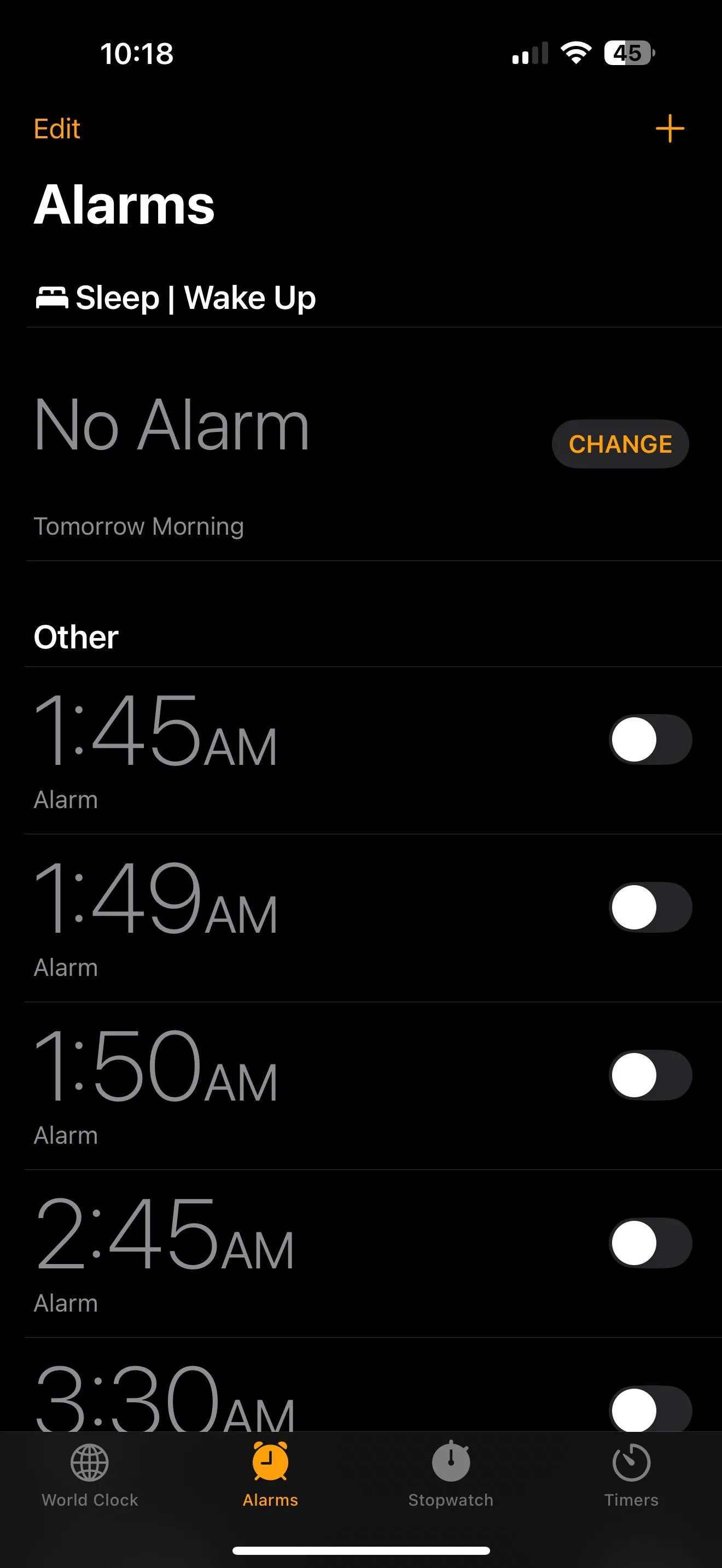 Giao diện chính ứng dụng Đồng hồ (Clock app) trên iPhone để thêm báo thức.