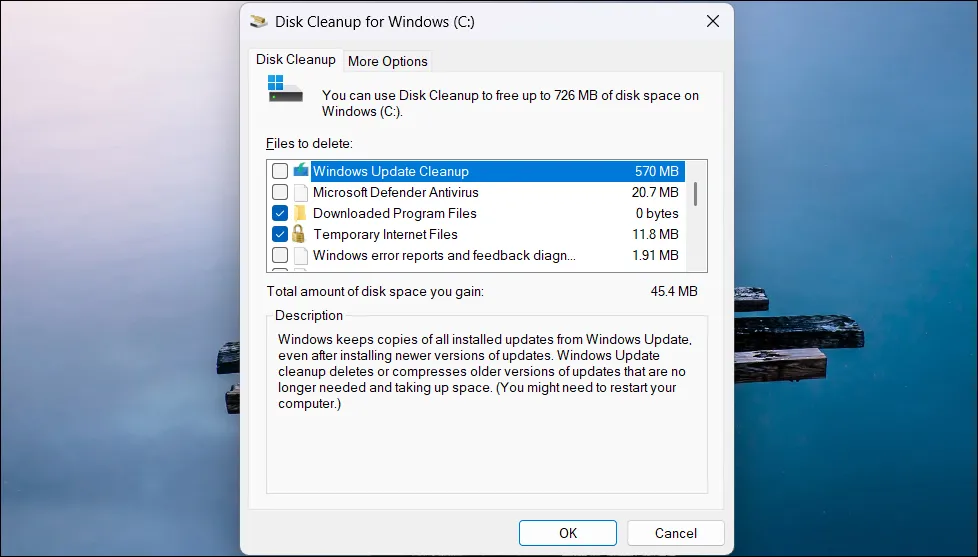 Giao diện công cụ Disk Cleanup đang chạy trên Windows 11 giúp giải phóng dung lượng ổ đĩa.