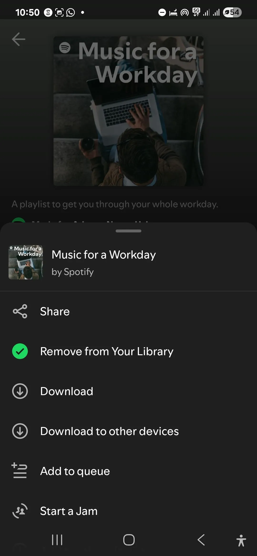 Giao diện danh sách phát nhạc trên Spotify cho Android, hiển thị tùy chọn tải xuống để nghe offline.