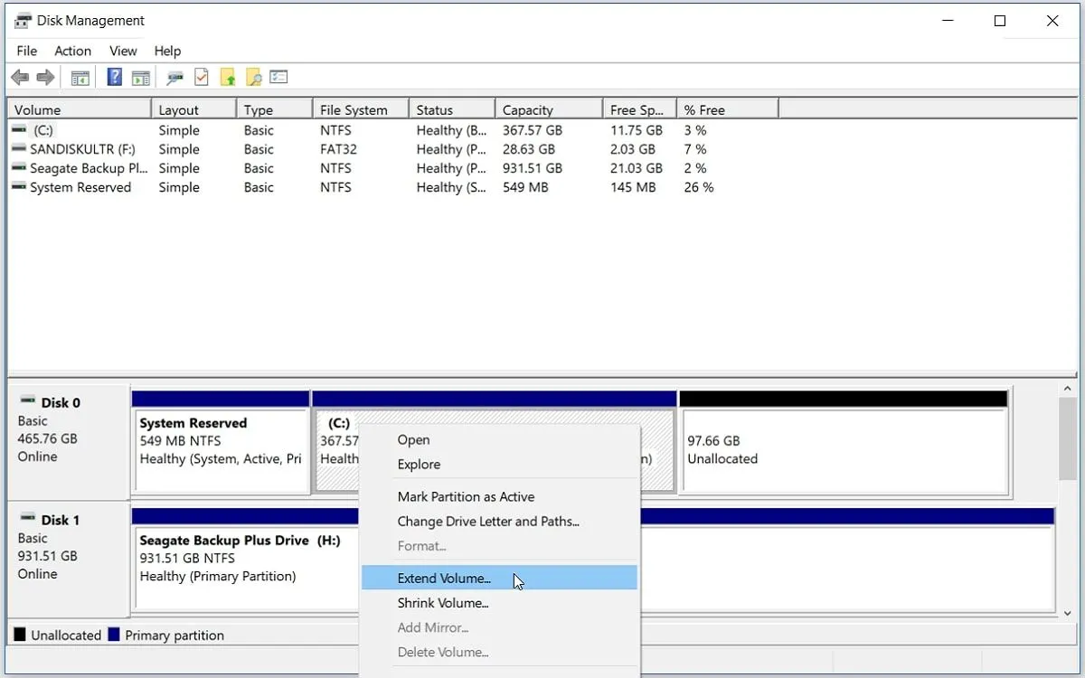 Giao diện Disk Management trên Windows, minh họa quá trình mở rộng ổ đĩa C, một thao tác phức tạp khi quản lý phân vùng ổ cứng.