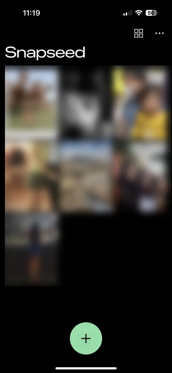 Giao diện lưới xem ảnh đã chỉnh sửa trên ứng dụng Snapseed 3.0