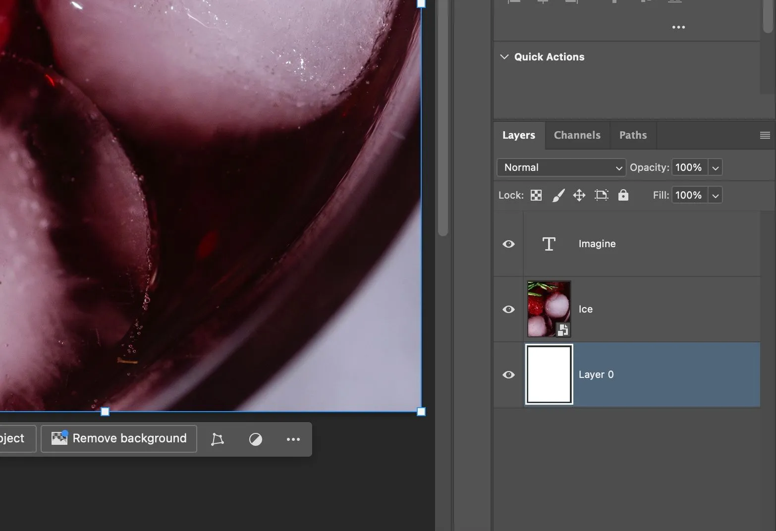 Giao diện Photoshop hiển thị bảng Layers với nhiều lớp và tùy chọn ẩn hiện