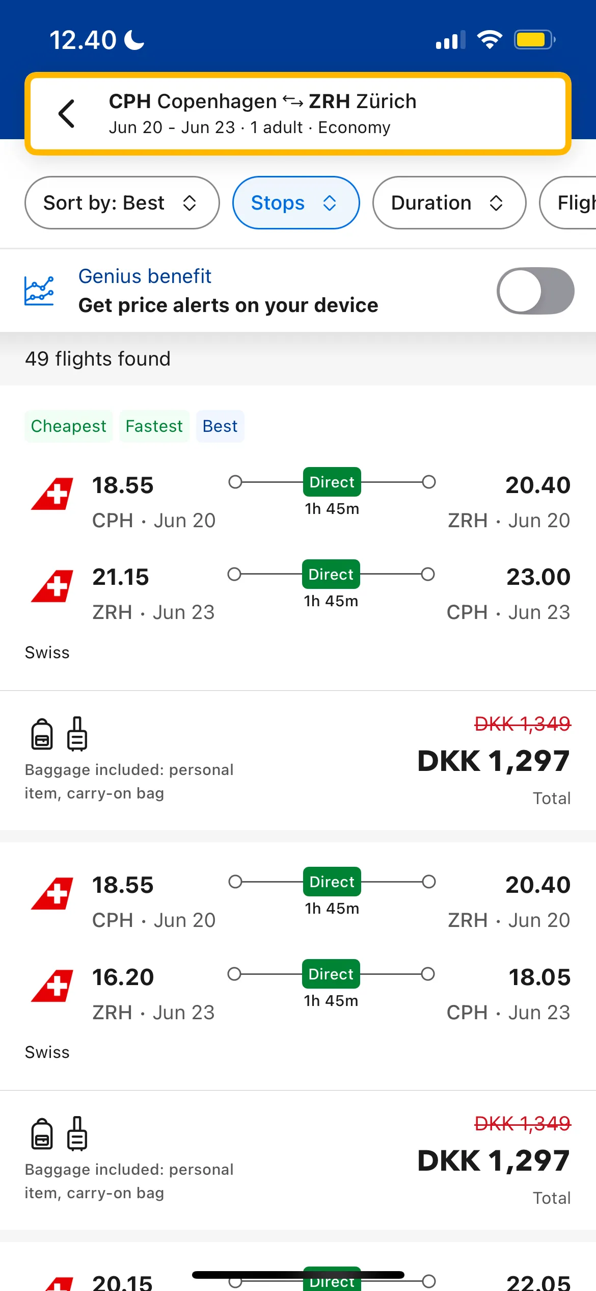 Giao diện tìm kiếm chuyến bay trên ứng dụng Booking.com với các kết quả và bộ lọc hiển thị