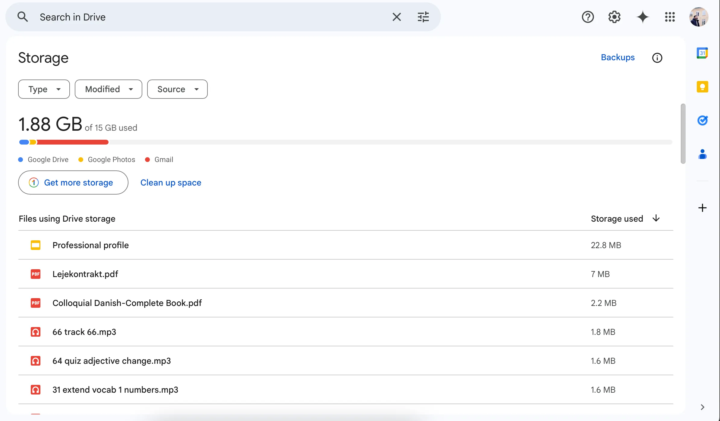 Giao diện tính năng dọn dẹp không gian trong Google Drive
