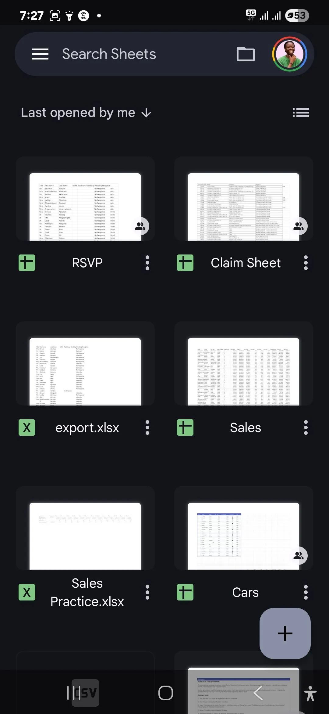 Giao diện trang chủ Google Sheets trên Android, quen thuộc với hệ sinh thái Google