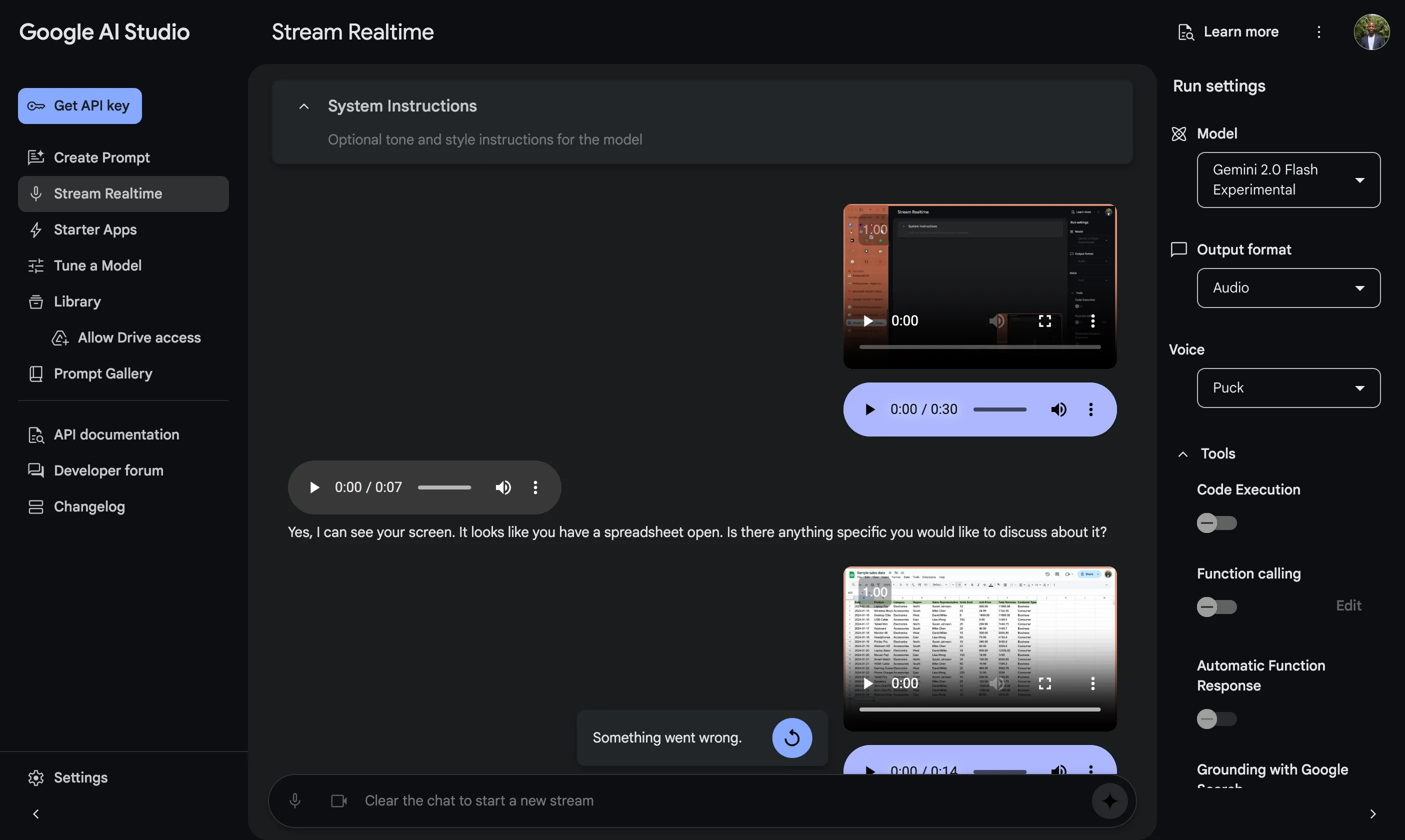Giao diện tương tác trực tiếp với Gemini thông qua tính năng Stream Realtime trong Google AI Studio, hiển thị phản hồi của AI