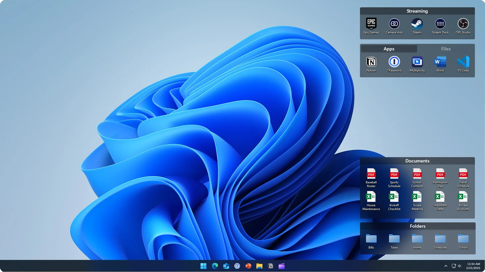 Giao diện ứng dụng Fences tổ chức desktop Windows 11 với các vùng hộp được gắn nhãn, giúp quản lý tệp tin và lối tắt hiệu quả.