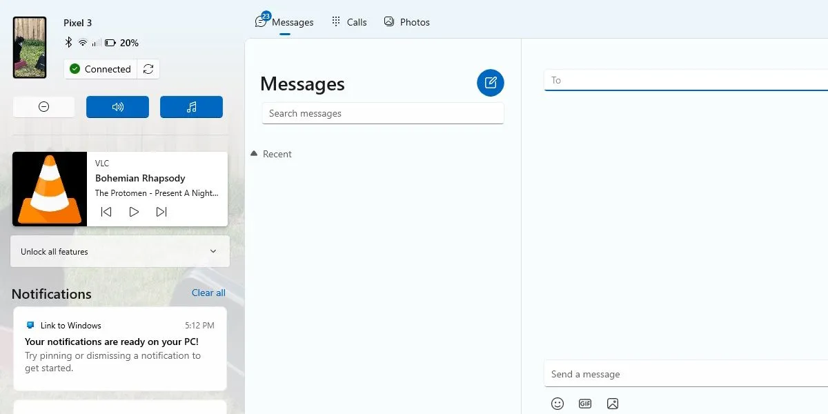 Giao diện ứng dụng Phone Link của Microsoft hiển thị tin nhắn Android trên màn hình Windows