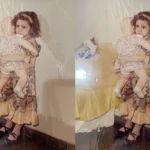 Hình ảnh bé gái ôm búp bê trước và sau khi được AI Picsart khôi phục chất lượng