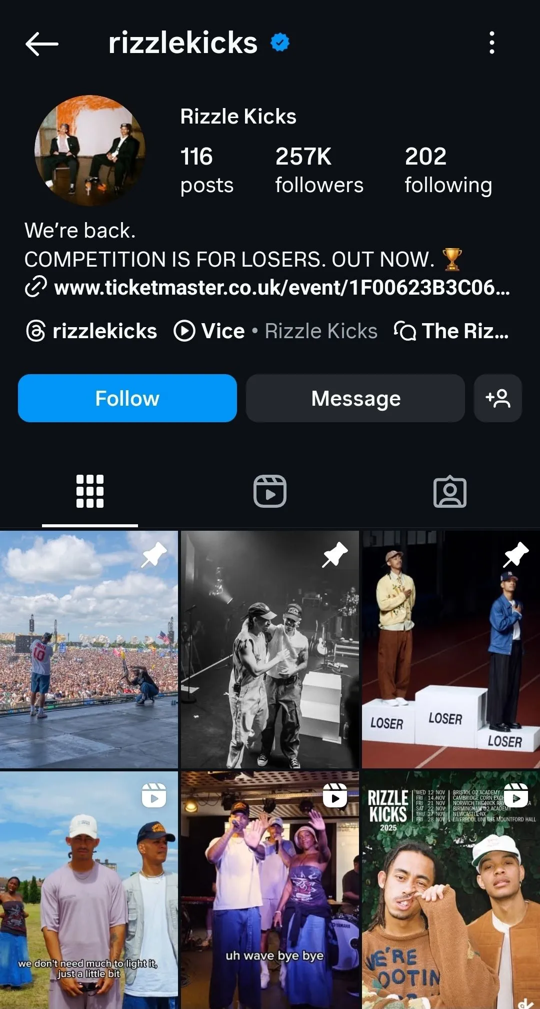 Hồ sơ Instagram của Rizzle Kicks, nghệ sĩ có sự hiện diện trực tuyến rõ ràng