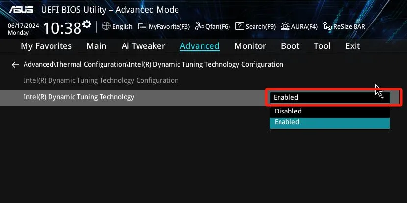 Kích hoạt tính năng Intel Dynamic Tuning Technology (DTT) trong giao diện BIOS của bo mạch chủ ASUS.