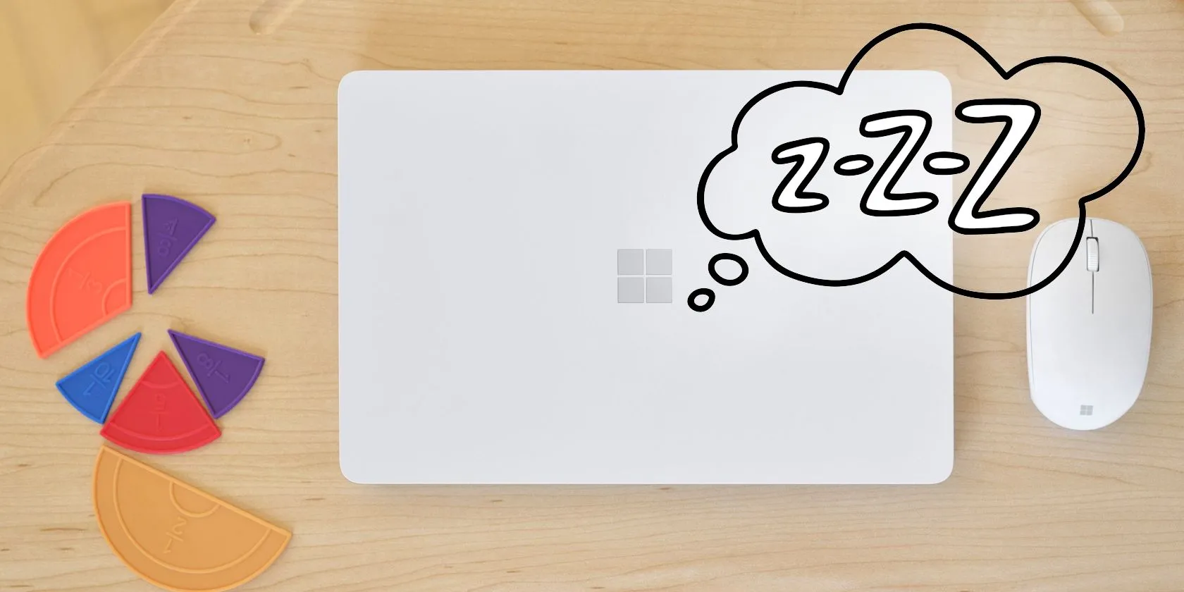 Laptop Windows đang đóng với bong bóng lời thoại sleep