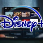 Logo Disney Plus và hình ảnh người dùng đang xem nội dung, minh họa tính năng quản lý danh sách "Tiếp tục xem"