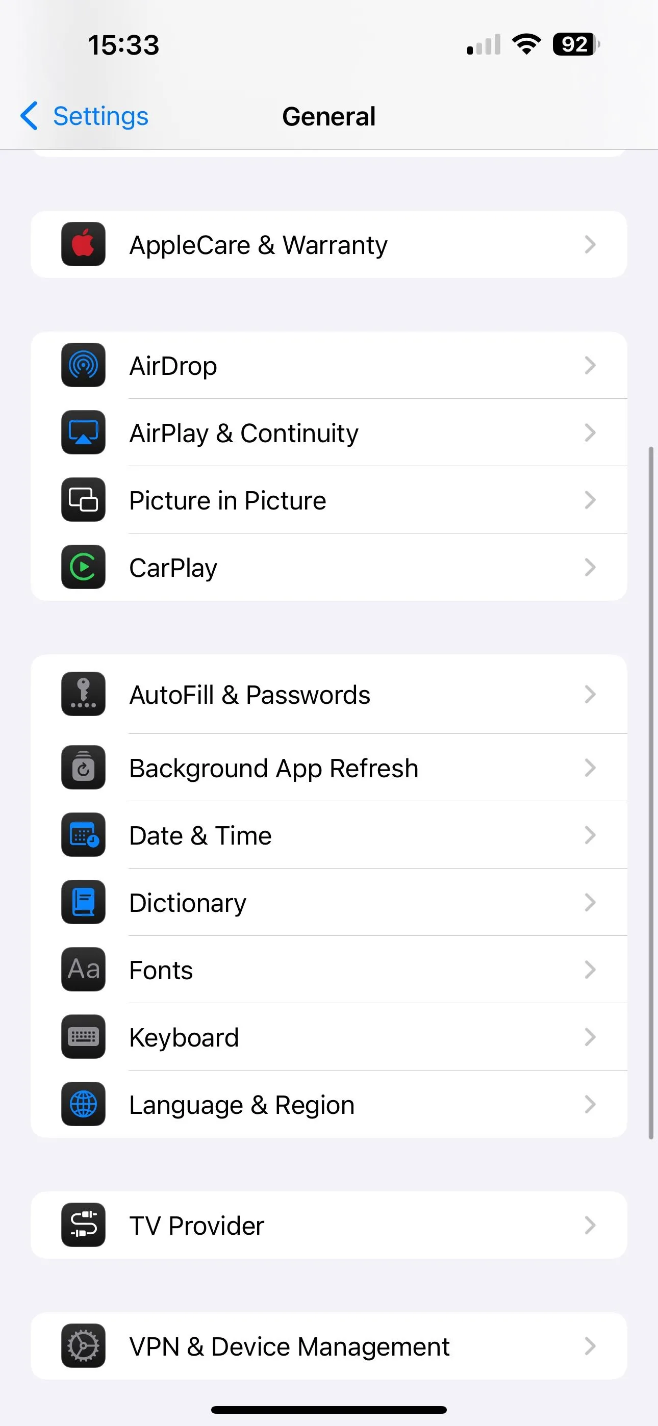 Màn hình cài đặt chung (General) trong ứng dụng Cài đặt (Settings) của iPhone, hiển thị tùy chọn 'Dictionary' (Từ điển).