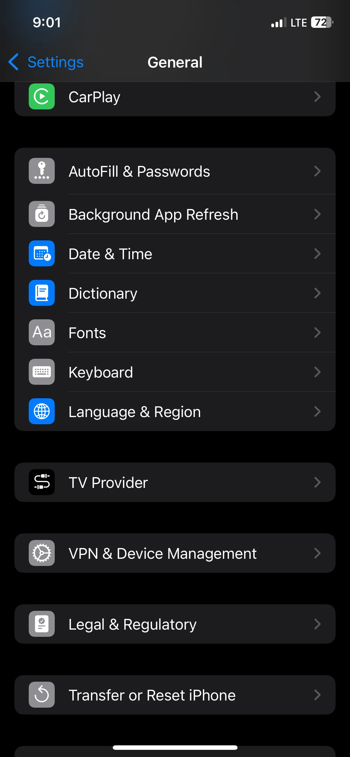 Màn hình Cài đặt chung trên iPhone, hiển thị tùy chọn Bàn phím để cấu hình tính năng QuickPath.