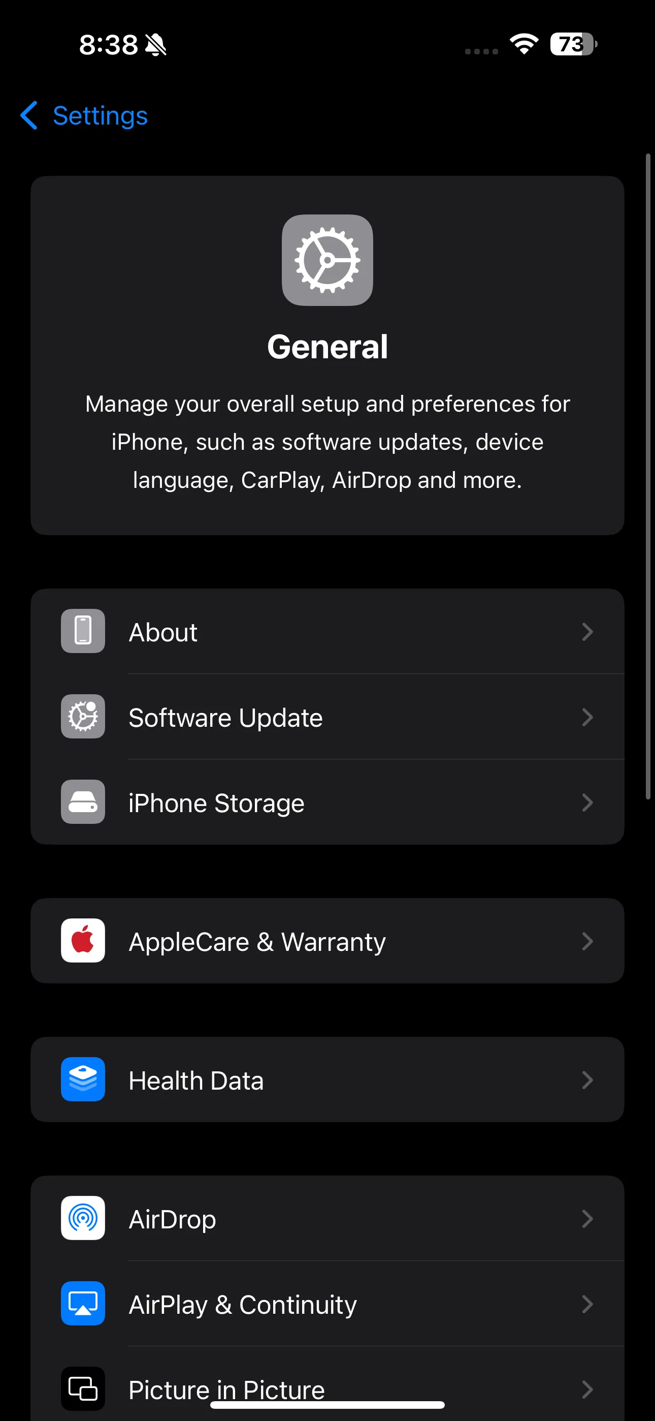 Màn hình Cài đặt chung trên iPhone, nơi truy cập mục Dung lượng iPhone để kiểm tra bộ nhớ Apple Intelligence