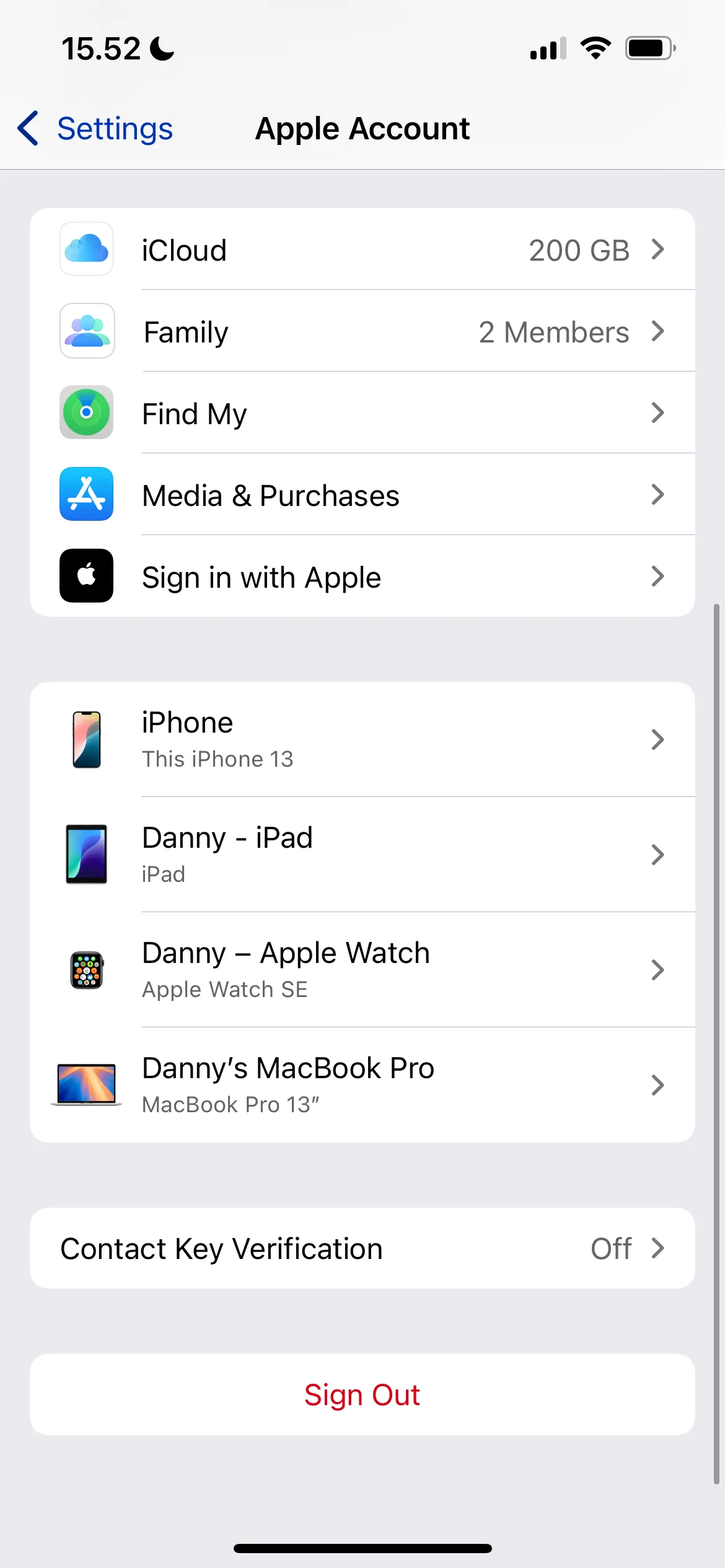 Màn hình cài đặt iCloud trong tài khoản Apple ID trên iPhone