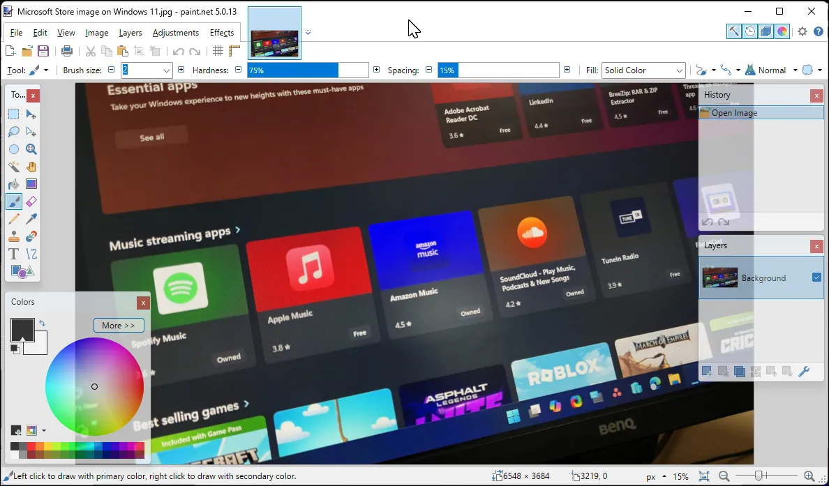 Màn hình chính ứng dụng chỉnh sửa ảnh Paint.NET trên Windows 11