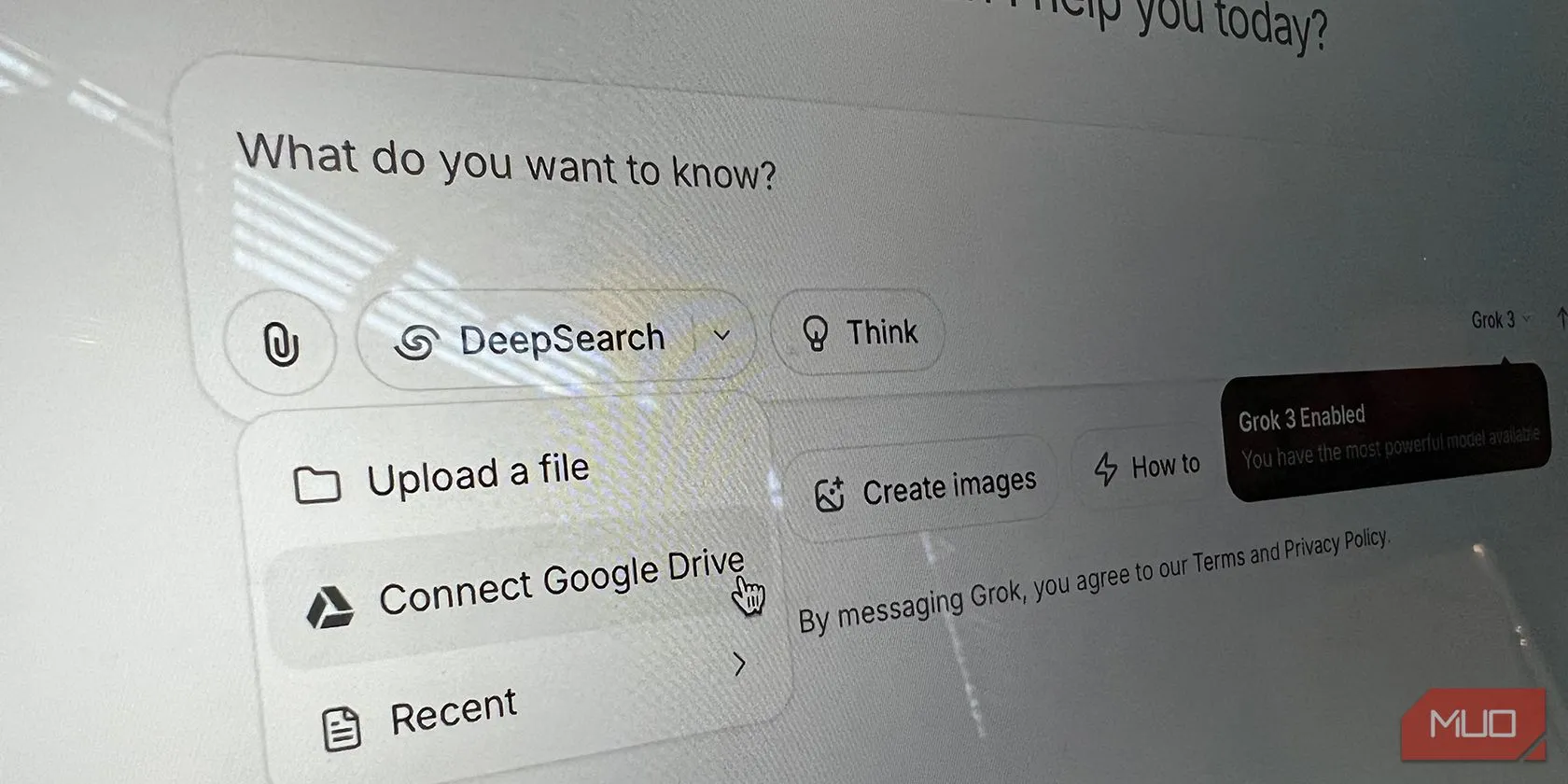 Màn hình Grok AI hiển thị tùy chọn tích hợp Google Drive để truy cập tài liệu
