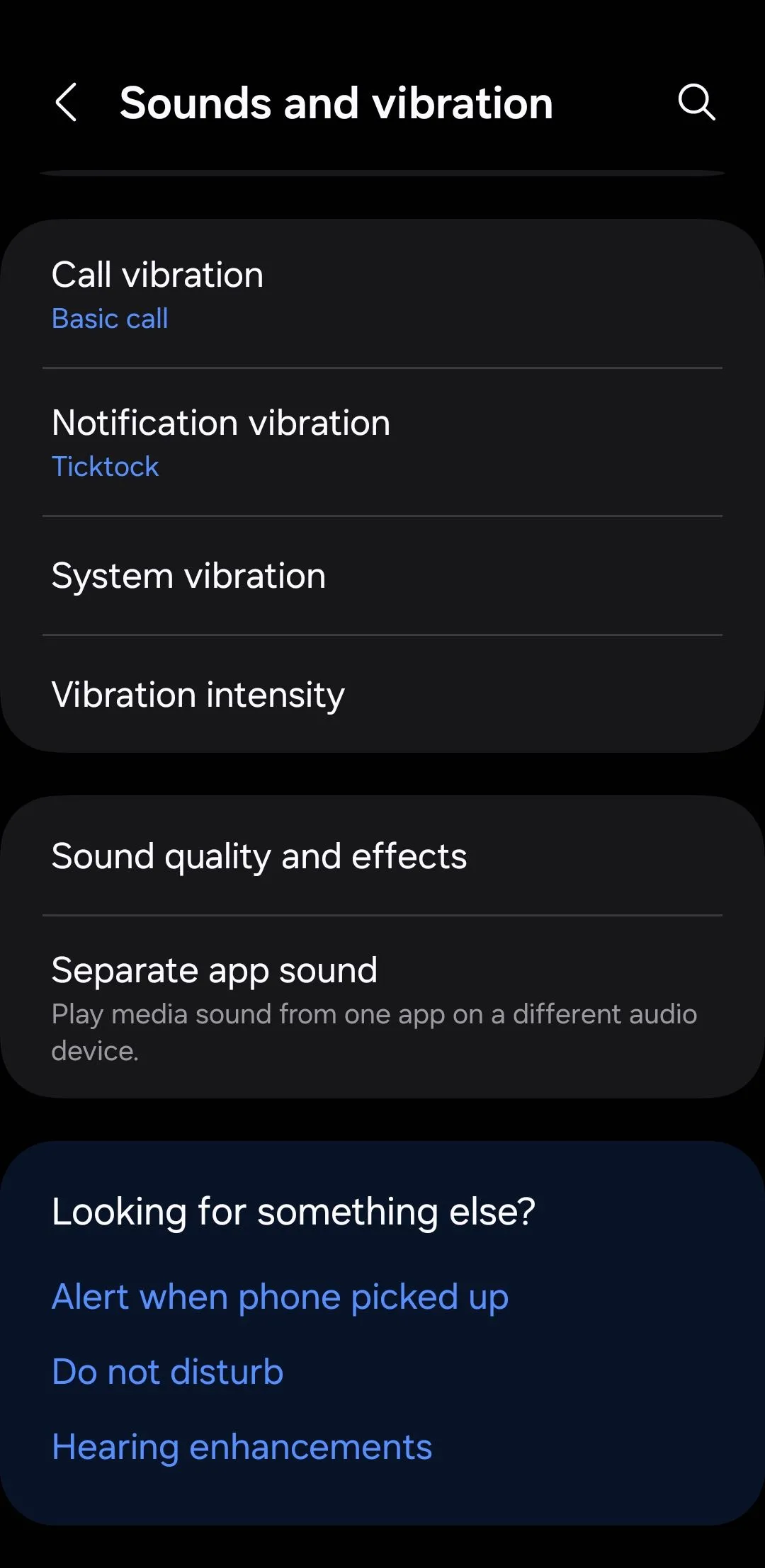 Màn hình menu Chất lượng âm thanh và hiệu ứng trên điện thoại Samsung, hiển thị tùy chọn Dolby Atmos