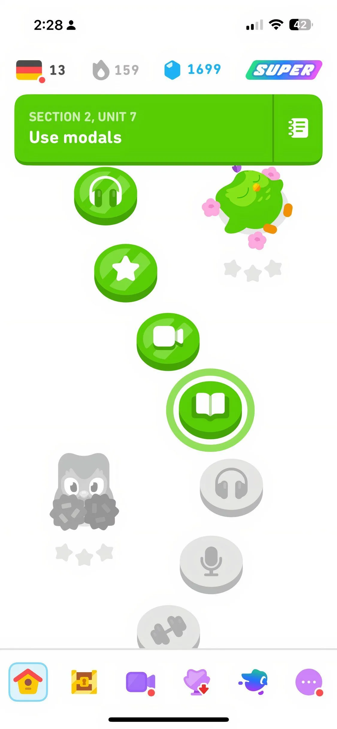 Màn hình ứng dụng Duolingo với bài tập học ngôn ngữ dạng trò chơi tương tác