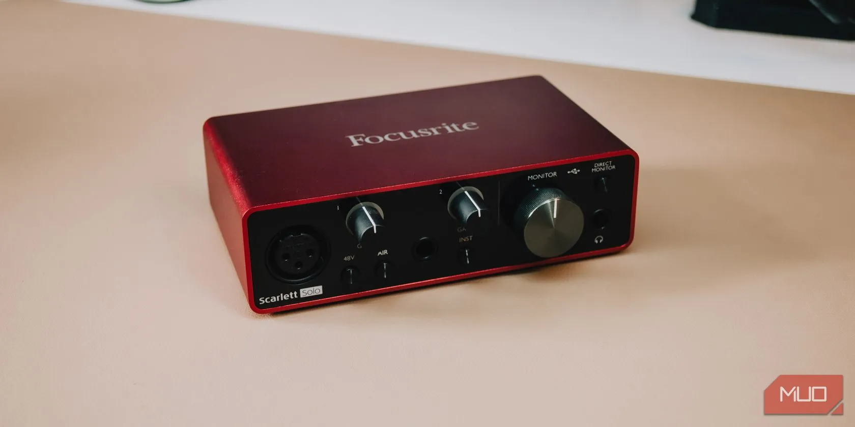 Mặt trước của Focusrite Scarlett Solo Gen 3, một audio interface phổ biến