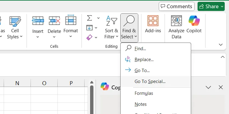 Mở hộp thoại Go to Special trong Excel để truy cập các tùy chọn tìm kiếm và chọn đặc biệt.