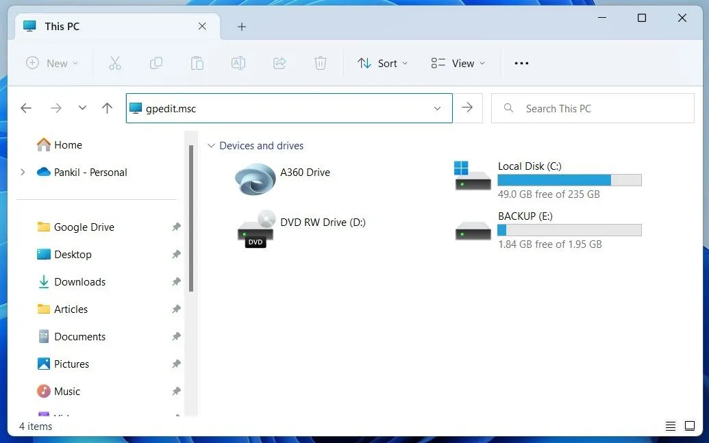 Mở Local Group Policy Editor trực tiếp từ thanh địa chỉ File Explorer trên Windows