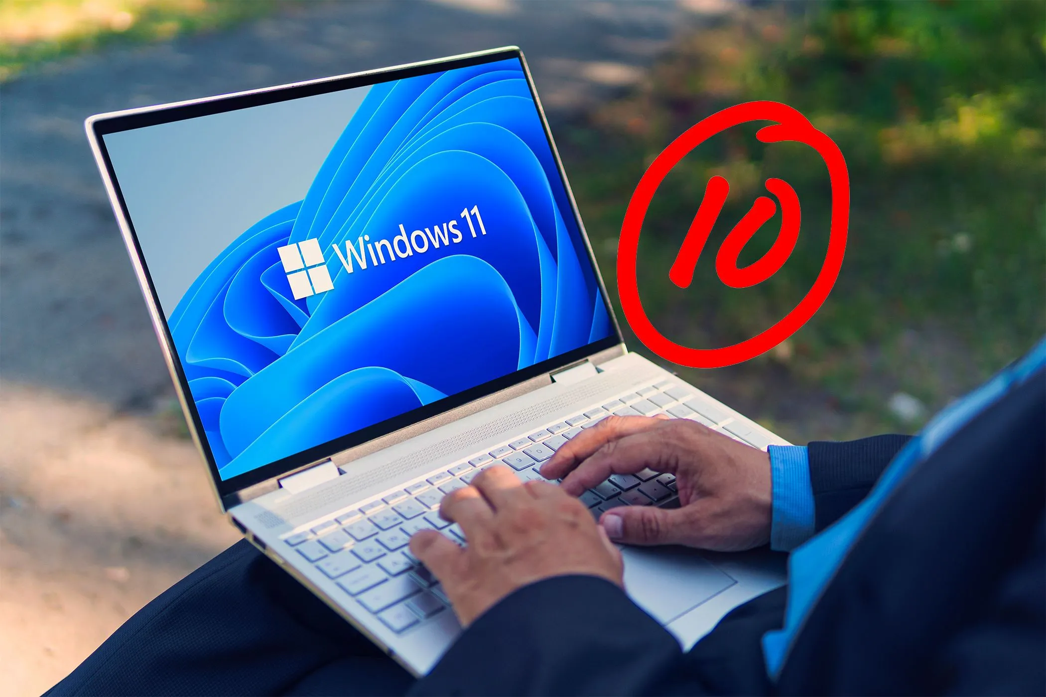 Người dùng đang cân nhắc nâng cấp hoặc gia hạn hỗ trợ bảo mật cho Windows 10 khi sắp hết hạn