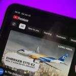 Người dùng đang xem YouTube Premium trên iPad Air, tận hưởng trải nghiệm không quảng cáo