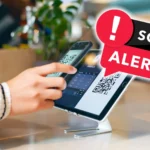 Người phụ nữ đang quét mã QR trên điện thoại, hình ảnh biểu thị cảnh báo về lừa đảo qua mã QR độc hại liên quan đến eSIM
