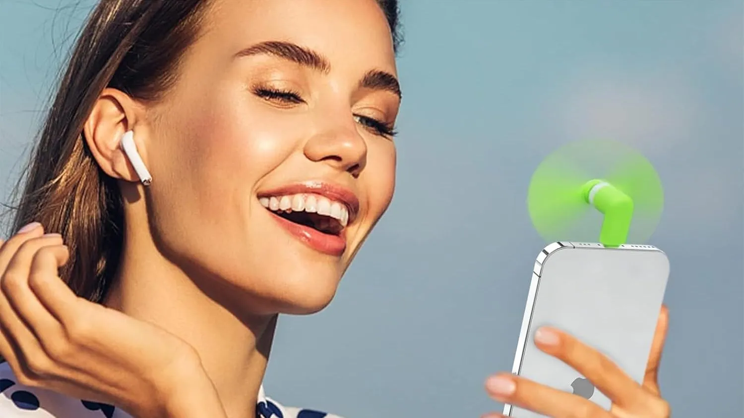 Quạt mini nhỏ gọn cắm cổng USB-C của điện thoại di động để làm mát