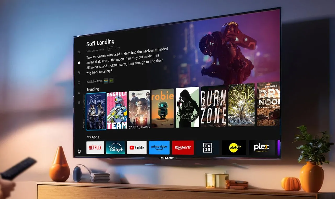 Smart TV Sharp hiển thị giao diện hệ điều hành TiVo