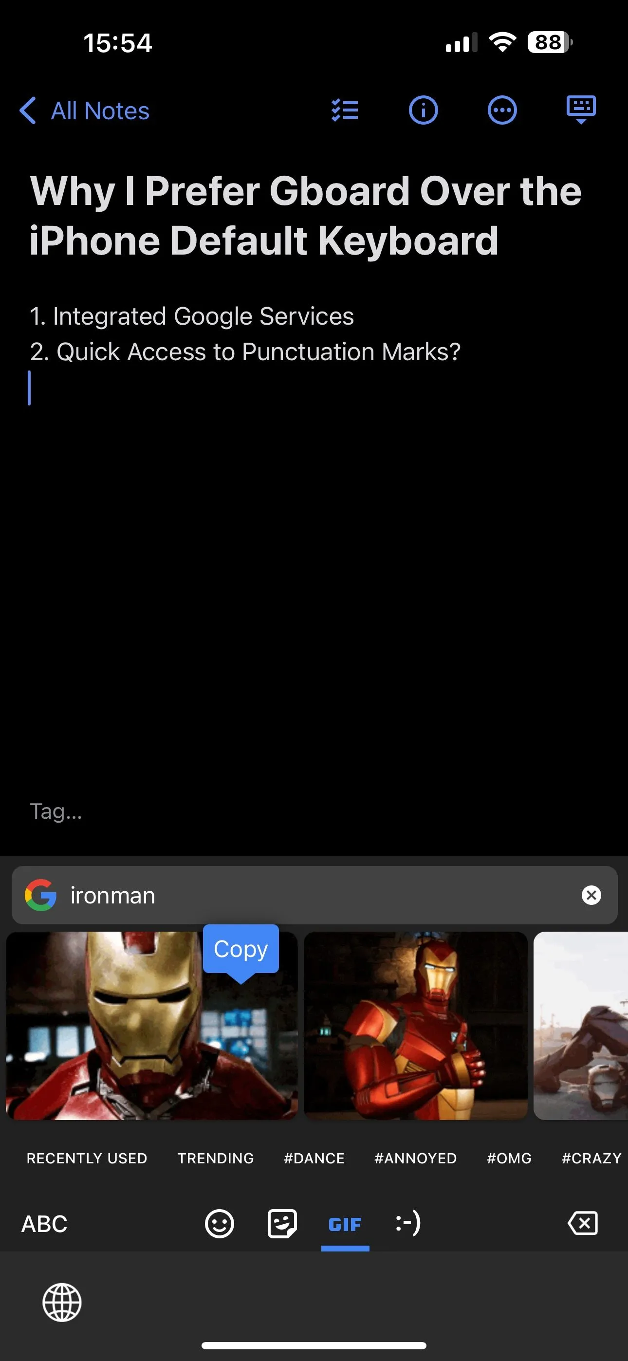 Thư viện ảnh GIF trên Gboard cho phép người dùng iPhone tìm kiếm và sao chép GIF trực tiếp từ bàn phím để dán vào tin nhắn.