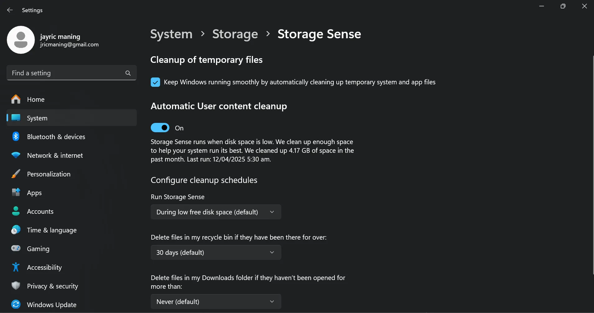 Tiết kiệm dung lượng với tính năng Storage Sense trên Windows